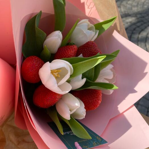Tulips and strawberries