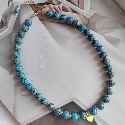 Ожерелье из цветного акрила