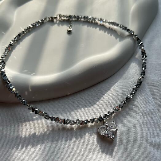 Choker with cubic zirconia