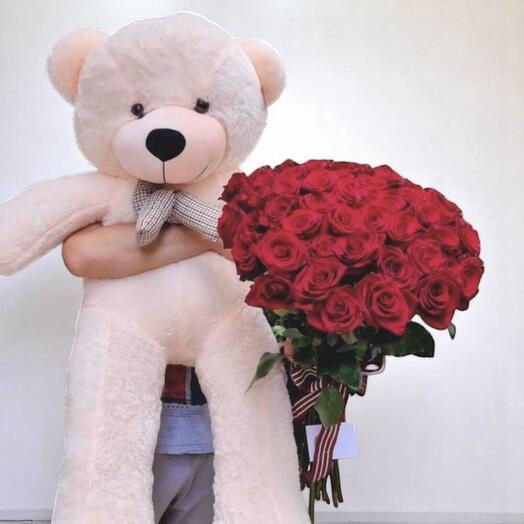 Bear and roses
