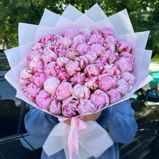 Пионы 51 штука букет L