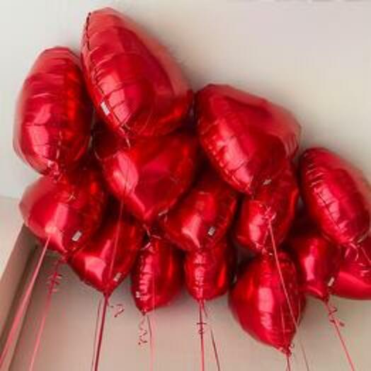 Под потолок 15шт «Красные сердца