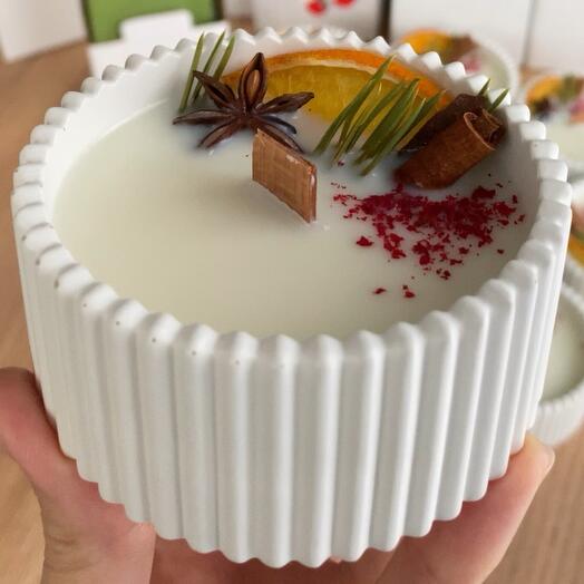 Свеча новогодняя с сухоцветами