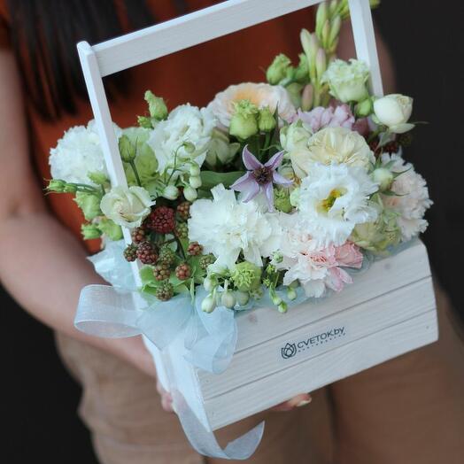 Композиция "Безмятежные Цветы"