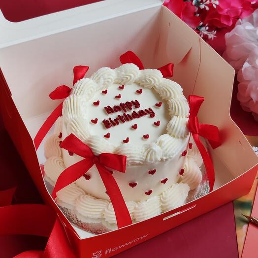 Бенто торт Ламбет с бантиками и надписью Happy birthday