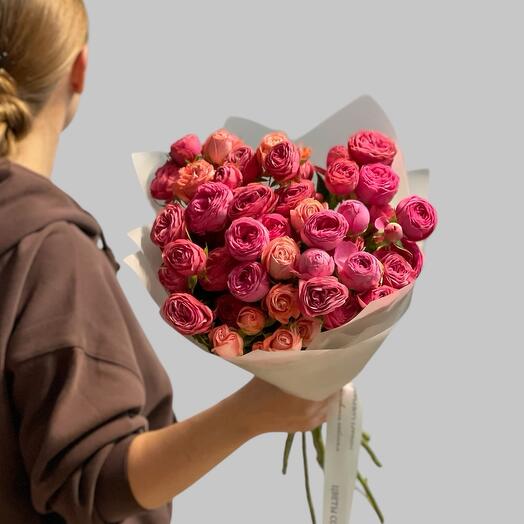 Букет микс из 11 кустовых пион.роз