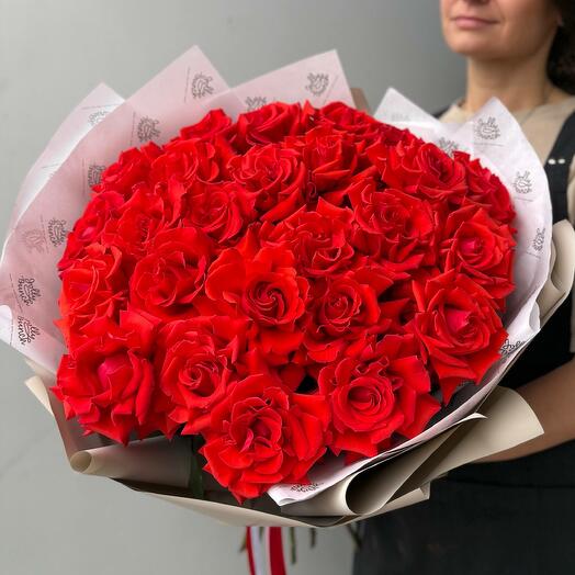 Букет из 25 алых французских роз