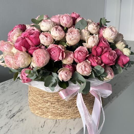 Корзина с цветами «Малиновое счастье»