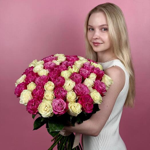 Яркий букет из 51 розы