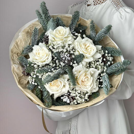 Новогодний Букет Из Нобилиса и Белых Роз (69)