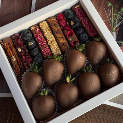 Набор «Maison de taste» из клубники в шоколаде