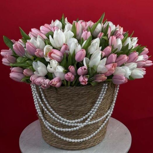 Корзина с цветами тюльпан 🌷
