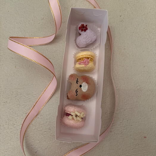 Макаронс Мишка с сердцем