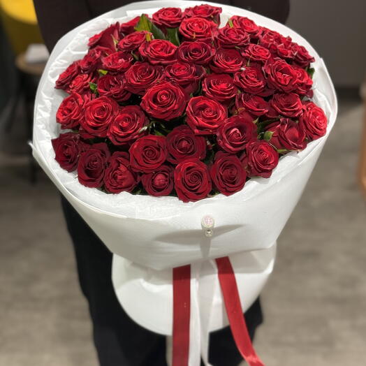 Букет из 45 красных роз