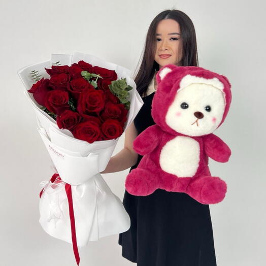 Комбо из букета красных роз и мишки