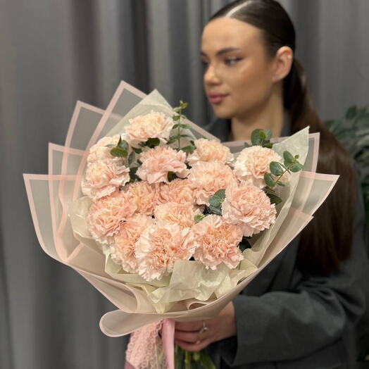 Ажурный монобукет из диантусов
