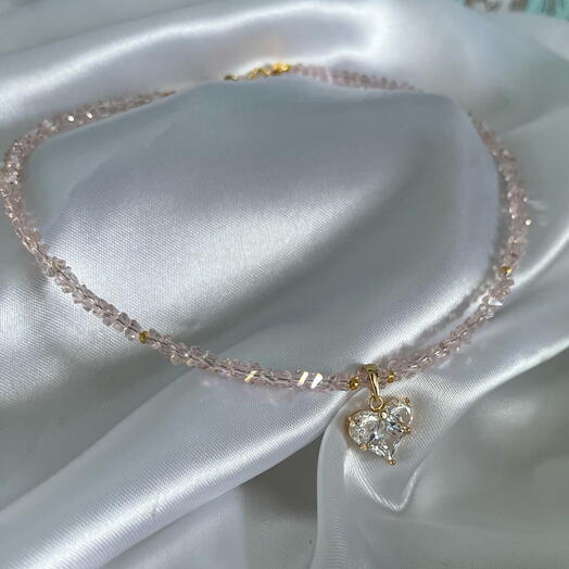 Колье из алмазного стекла и подвески из циркония розовое