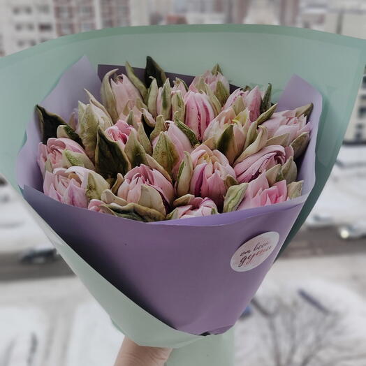 Зефирные тюльпаны  весенний букет