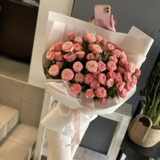 Букет из кустовых пионовидных роз💕мадам бомбастик