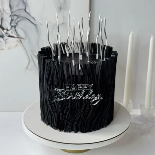 Торт с вафельным декором черный Happy birthday
