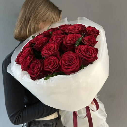 Букет красных роз (25шт)