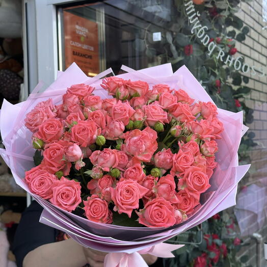 Букет из 15 кустовых роз