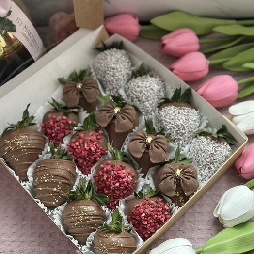 Клубника в шоколаде набор 16шт