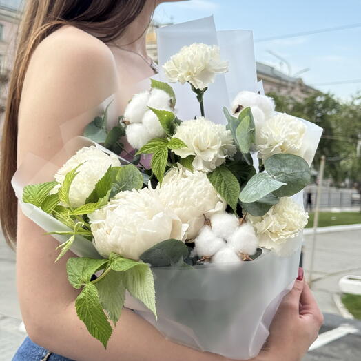 Букет Пионы в малине