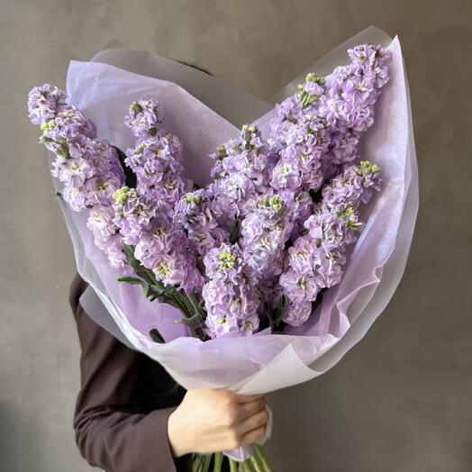 15 сиреневых маттиол 💜 Душистый букет-парфюм, живут до 2 недель