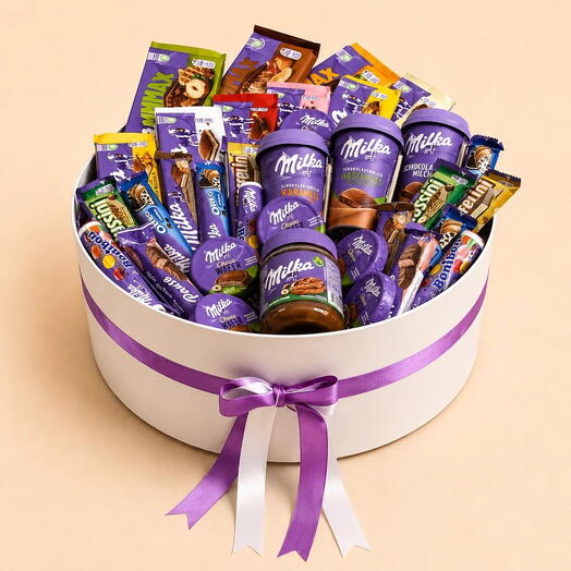 Большая подарочная коробка Milka Premium XL с шоколадом и шоколадной пастой
