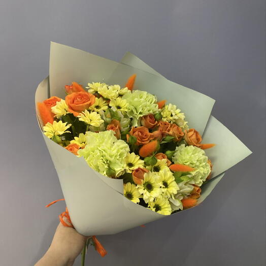 Букет с сантини и кустовой розой