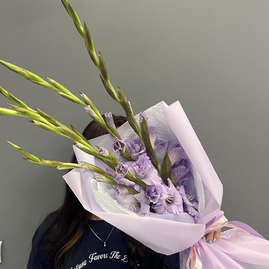 Фиолетовый букет гладиолусов 💜