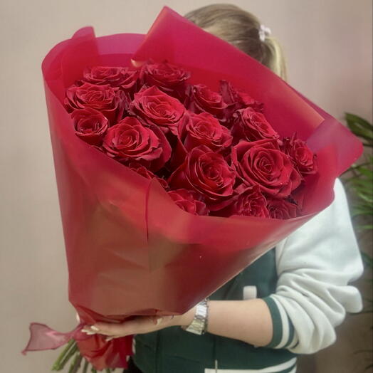 Моно из 17 красных роз