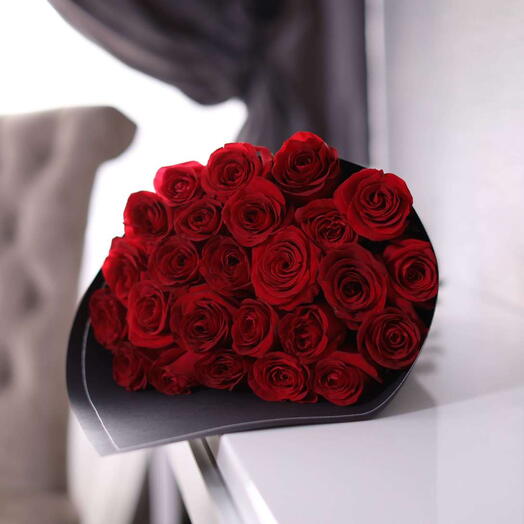 Bouquet of 25 roses "Freedom" BLVCK