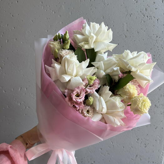 Букет из ажурных роз