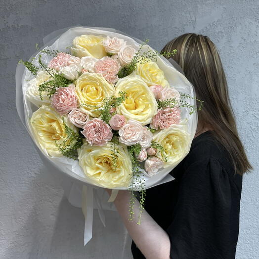Сборный нежный букет 💐