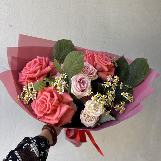Яркая девочка🌸