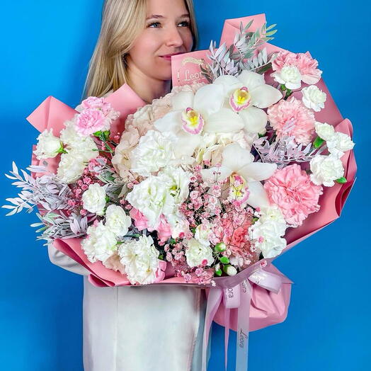 Букет Созвездие в розовом. Авторский букет 3021. Leoraflowers