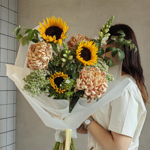 Букет с подсолнухами и хризантемой бигуди Осенний🌻