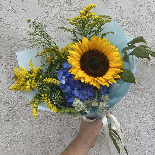 Букет на 1 сентября из подсолнуха и гортензии 💐️