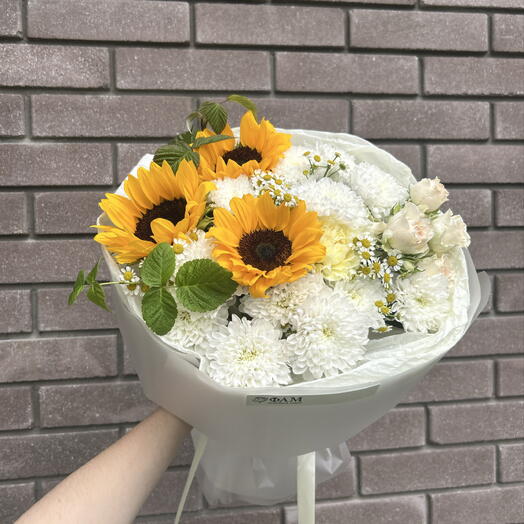 букет с подсолнухами