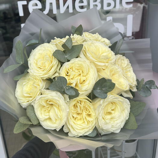 Букет из белых роз