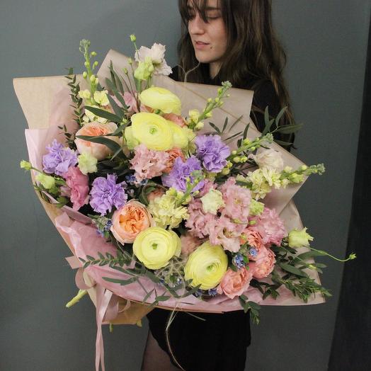 Скоро весна - Ранункулюсы, пионовидные розы и маттиола