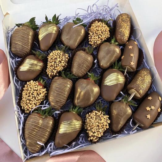 Strawberries and mini bananas in chocolate 20pcs