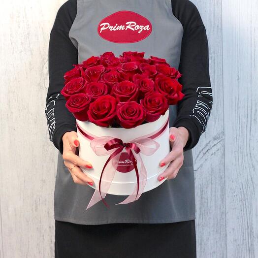 Ramo de rosas en Caja decorativa A9084