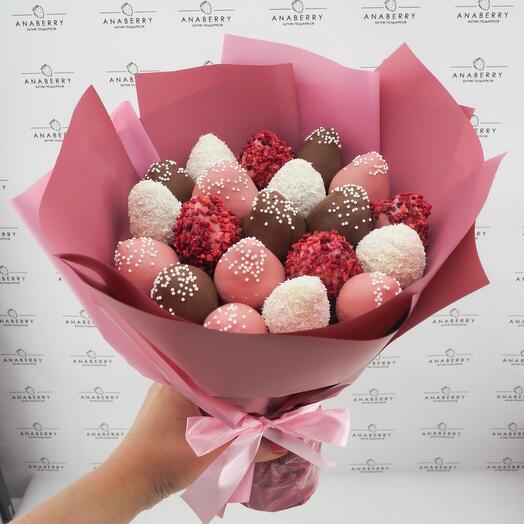 Мини букет из клубники "Ягодный коктейль" (Размер S)