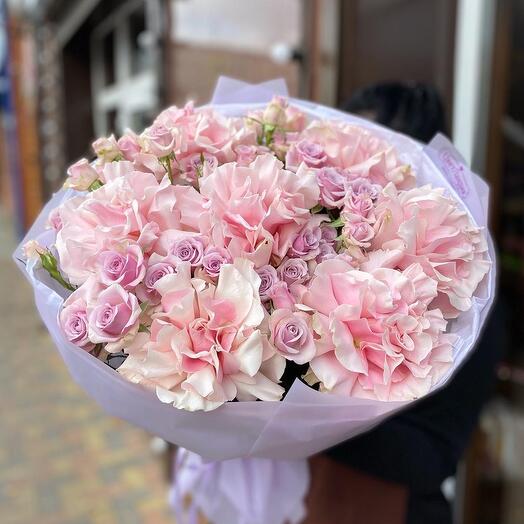 Pink Mondial Bouquet