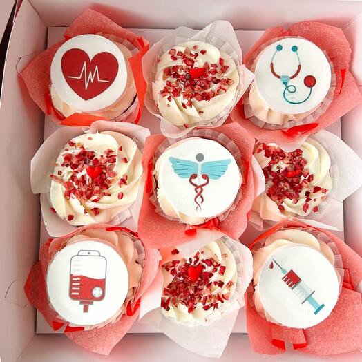 A set of cupcakes "For the doctor"