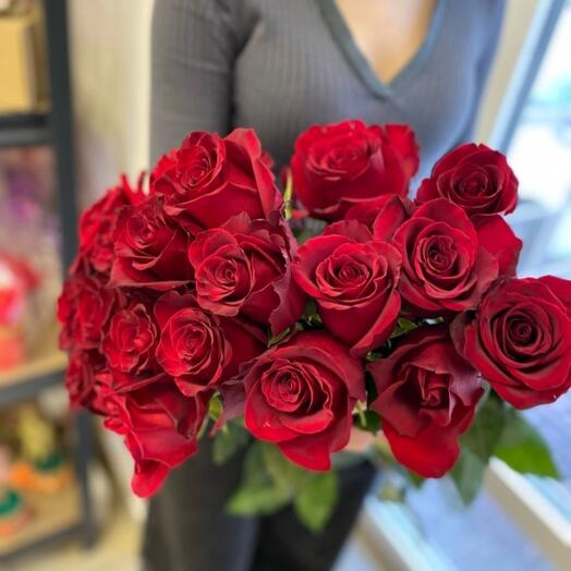 Ramo de 21 rosas de la variedad Explorer