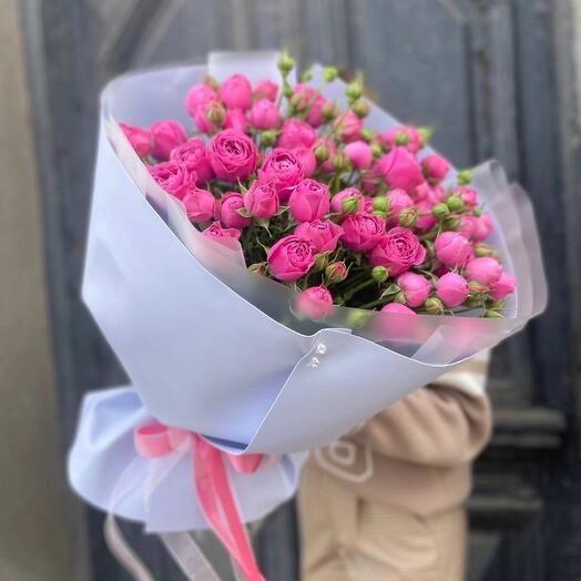Розовое счастье роз весенний